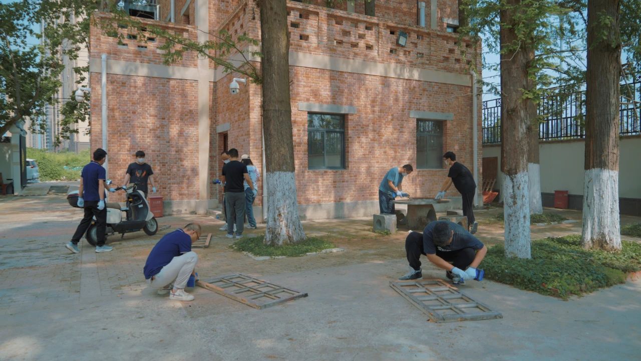 1733969872283687.jpg 32a4594131e12424f211615e6220bdd4.jpg